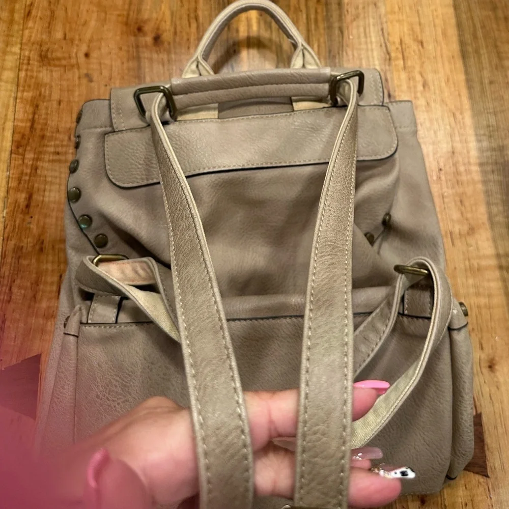 Jen & Co Bex Vegan Distressed Backpack